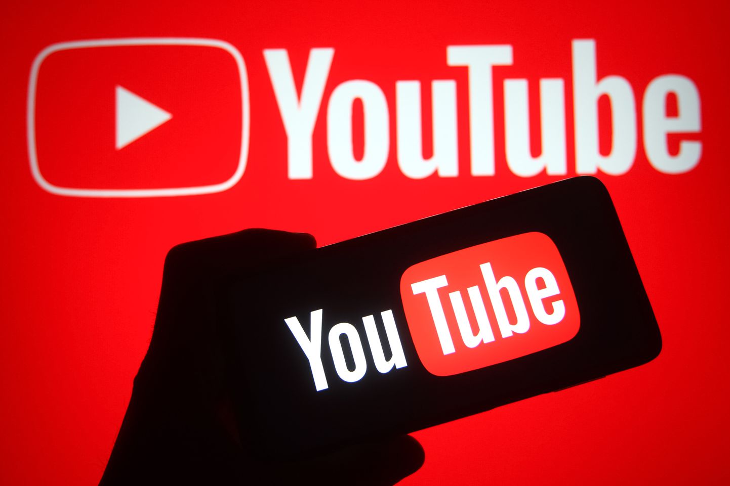 YouTube'i eeskirjade muutumise tõttu on kahjulike videote jagamiste langusele vastukaaluks suurenenud peavoolumeediakanalite videote jagamine.