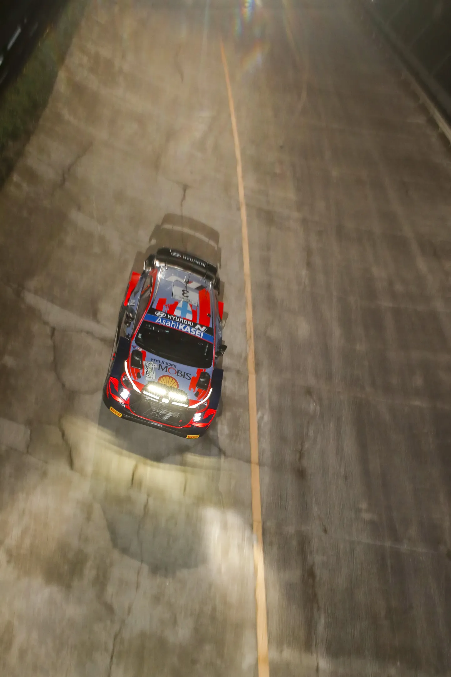 Teemu Suninen 2021. aastal Monza rallil, kus tegi oma seni ainsa stardi Hyundai i20 WRC-auto roolis. Tundub, et oma Rally1-auto debüüti peab soomlane ootama 2023. aastal.