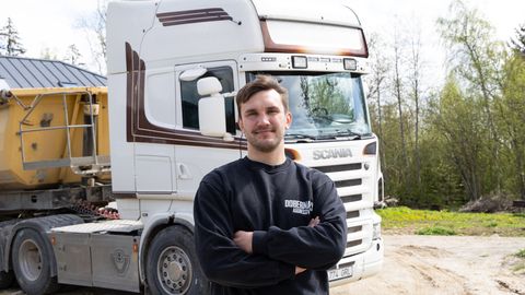 Esiliiga tõmbab rahvast, leib tuleb veoautojuhina: Sten Saaremäeli topeltelu kruusaveo ja korvpalli vahel