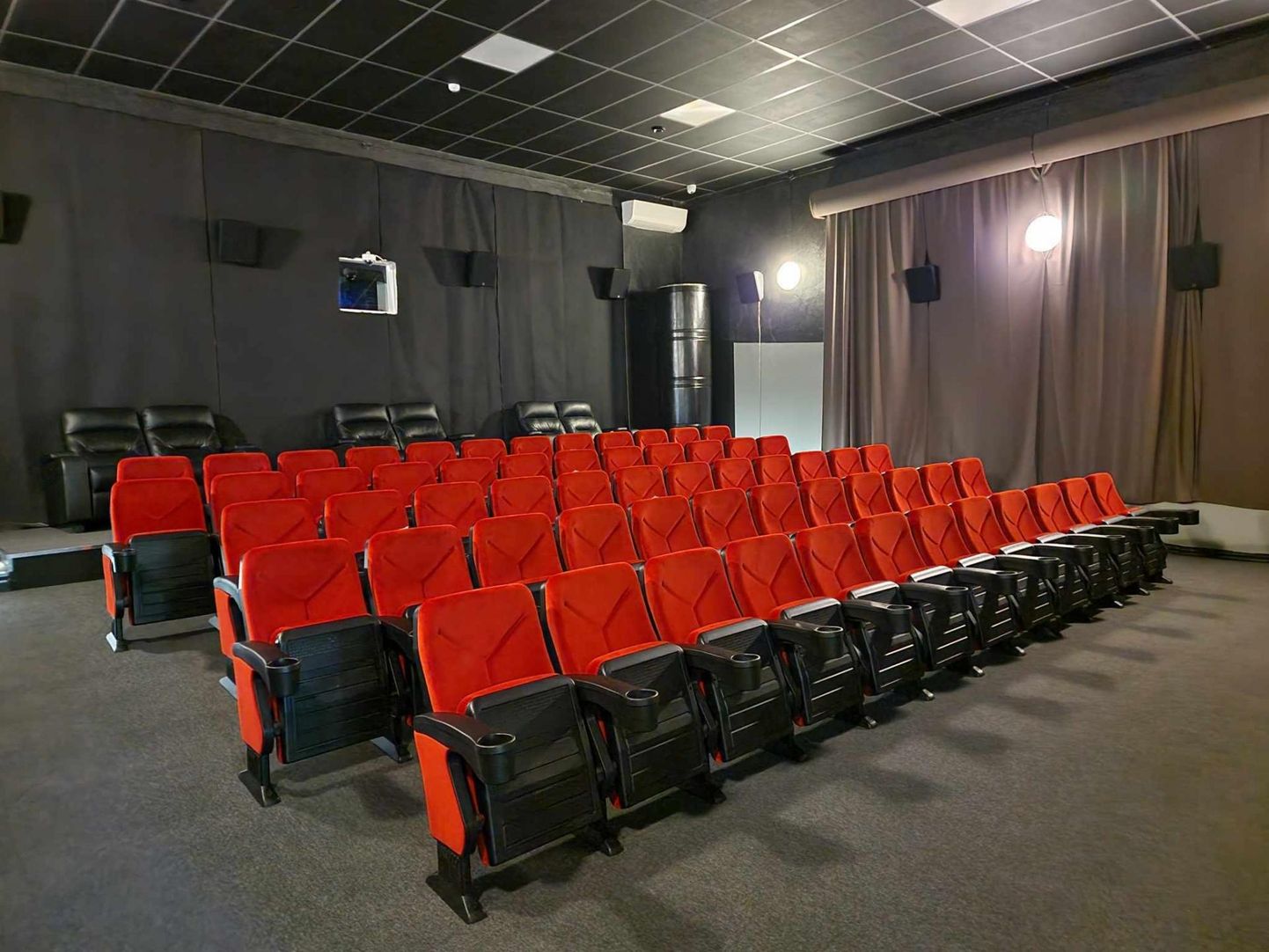 Kinosaal pärast uuenduskuuri