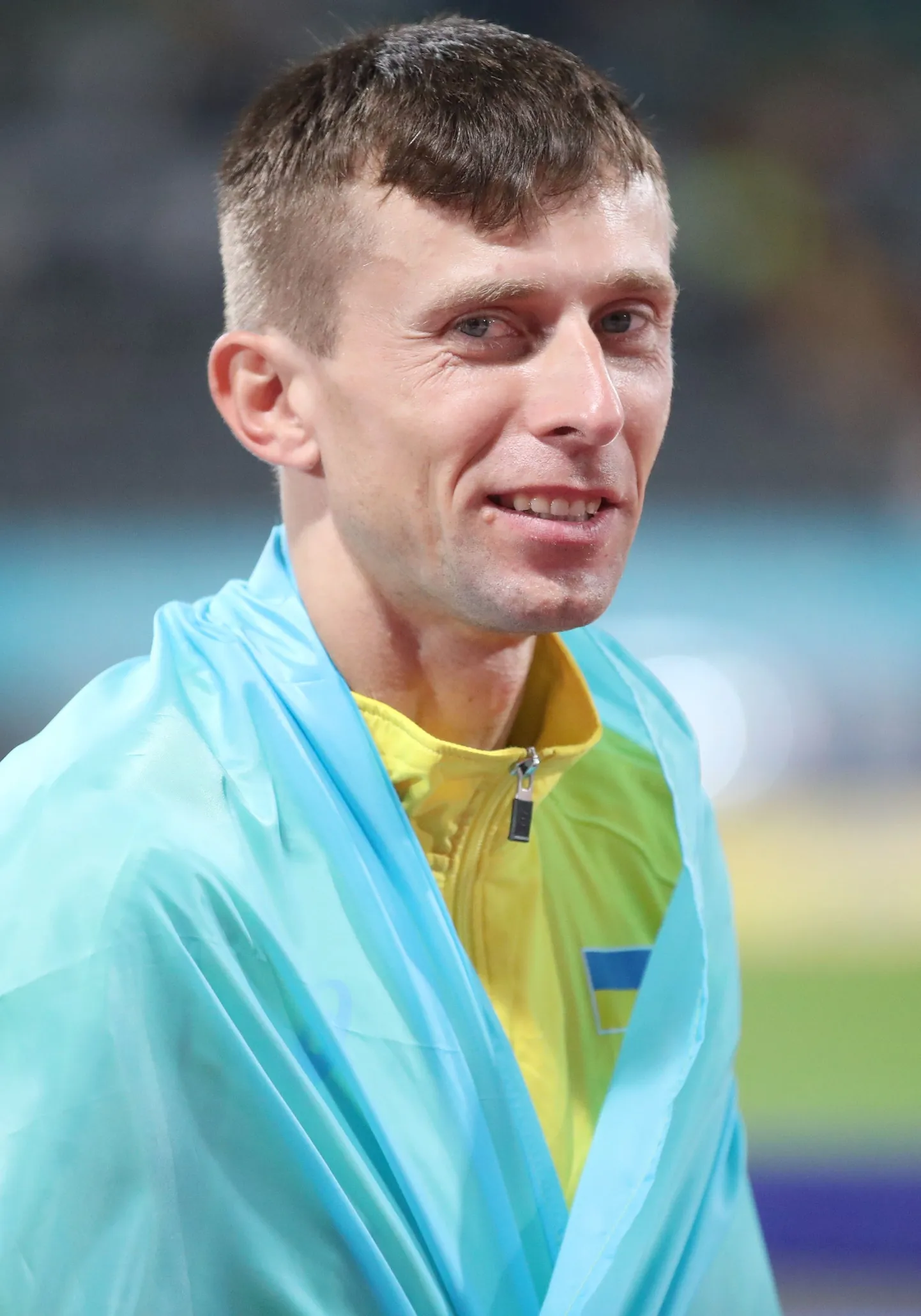 Sel sajandil on ukrainlase Andrii Protsenko isiklikust rekordist 2.40 kõrgust rohkem hüpanud vaid kaks atleeti.