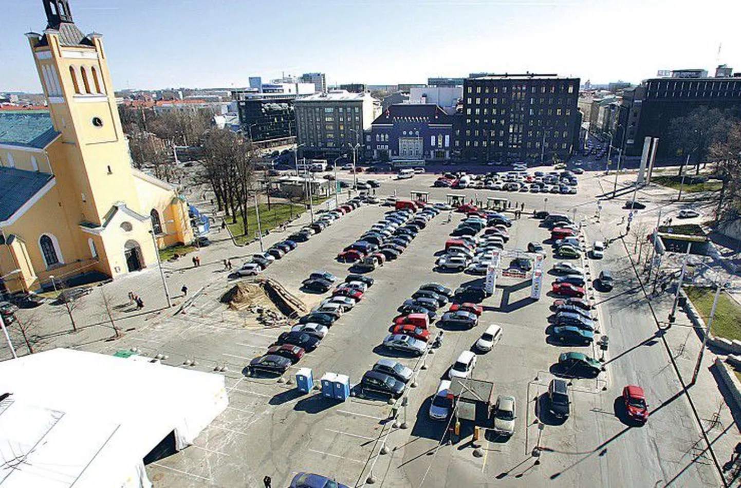 Vabaduse väljak, mille ääres Kuku klubi asub.