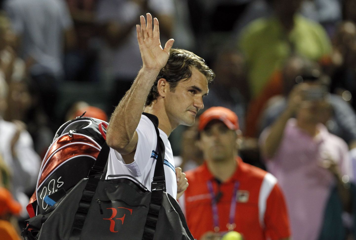 Roger Federer pidi Miamis reketid pakkima.