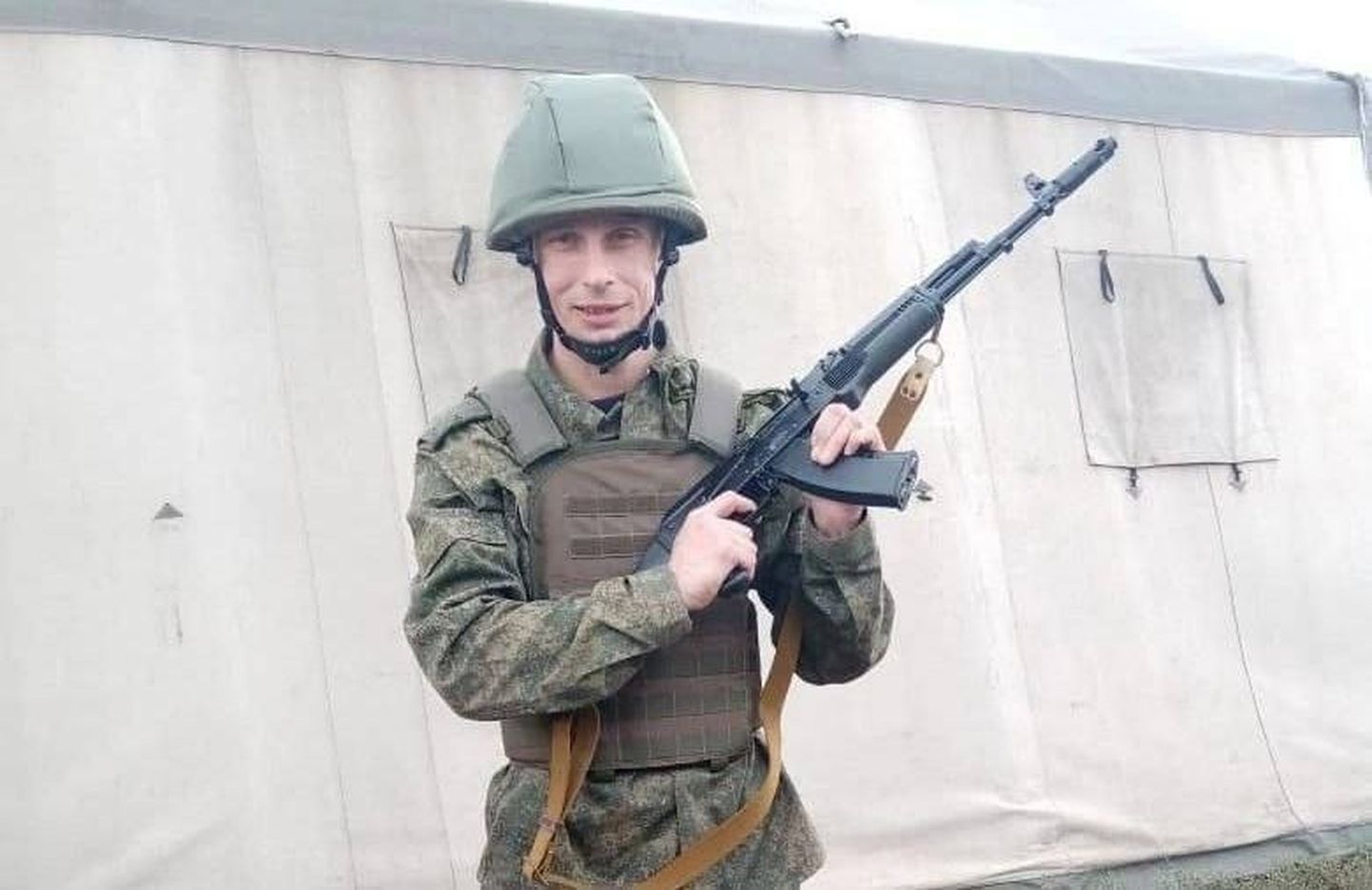 Наемник ЧВК "Вагнер" Игорь Софонов, который в августе 2023 года вместе с подельником убил шесть человек в Карелии. До этого мужчина был помилован Путиным за участие в войне на территории Украины.