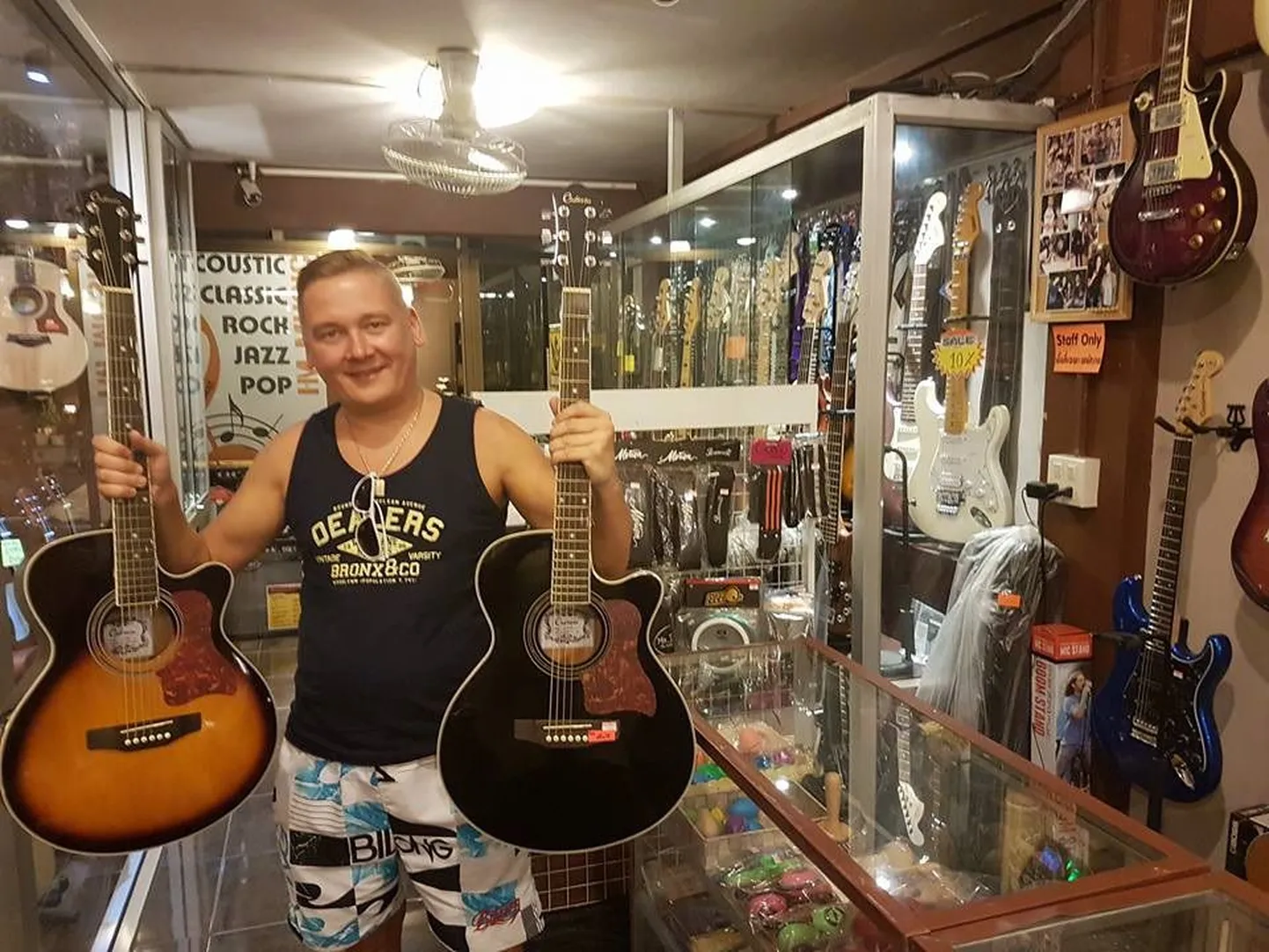 Sulo tegi Tai rannal 15aastat vanale loole muusikavideo