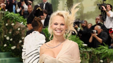 Pamela Anderson räägib avameelselt, mis juhtus siis, kui ta lõpetas meigi kandmise