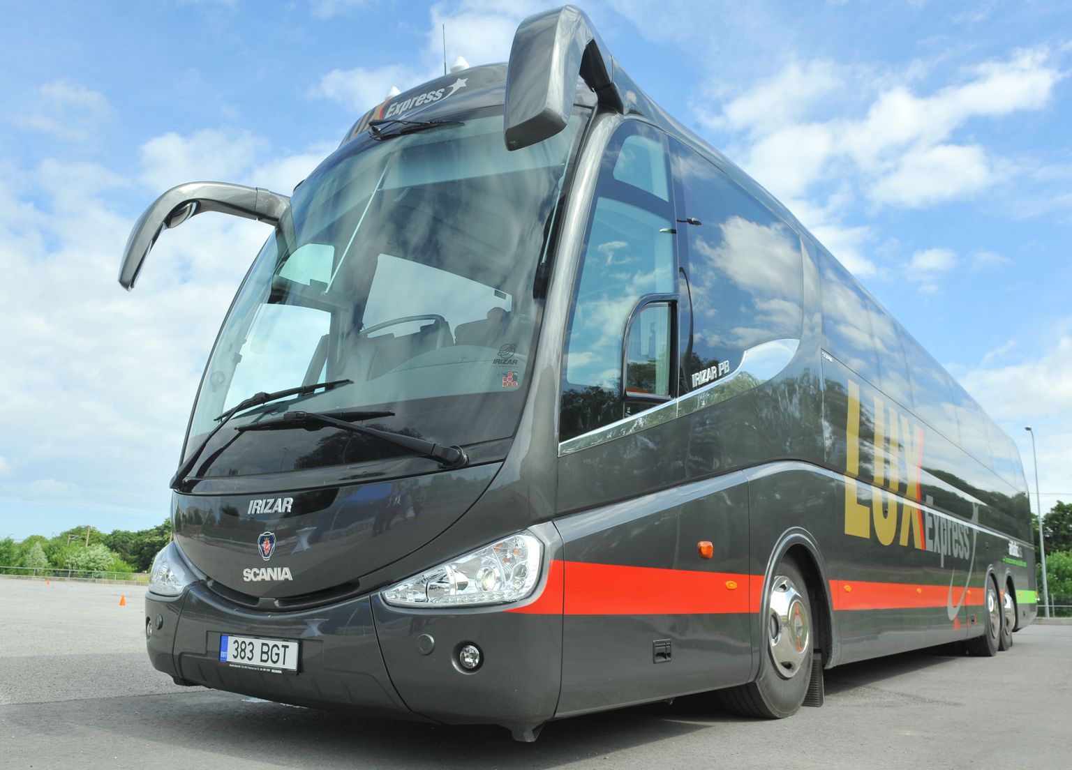 Lux Expressi bussid
