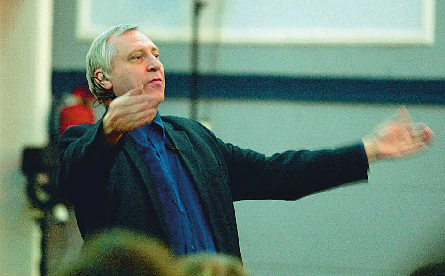 Peter Greenaway show: eilses meistriklassis nautis briti filmimaestro olukorda täiel rinnal.