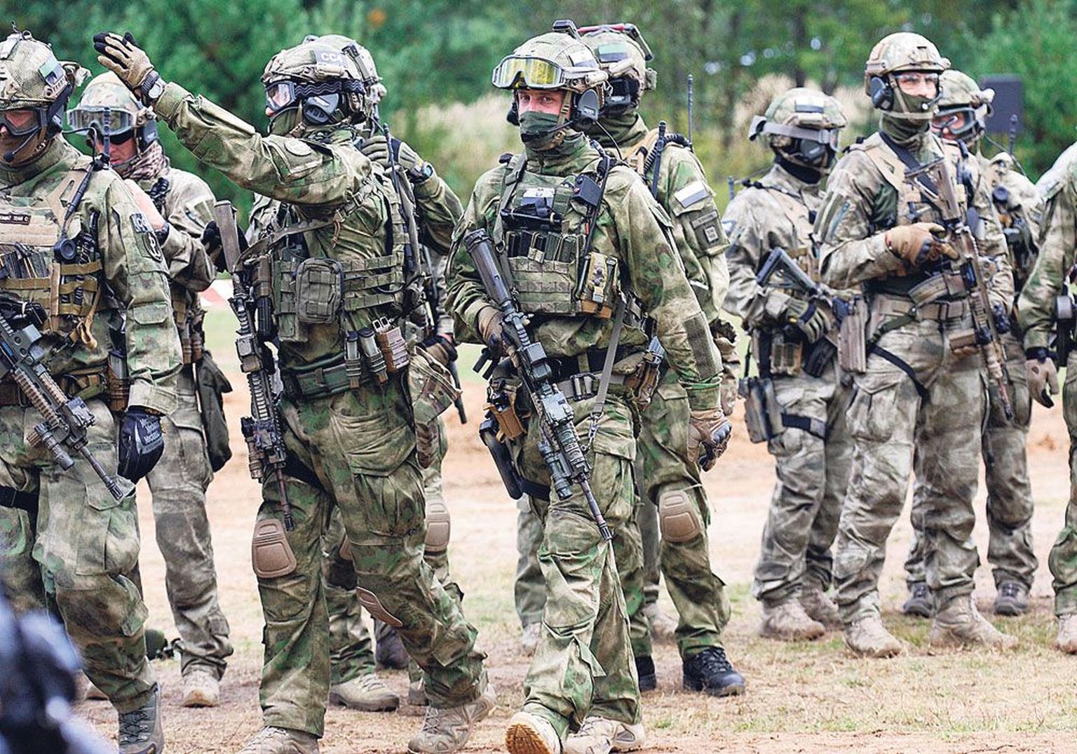 Военнослужащие стран НАТО на учениях. Иллюстративное фото.