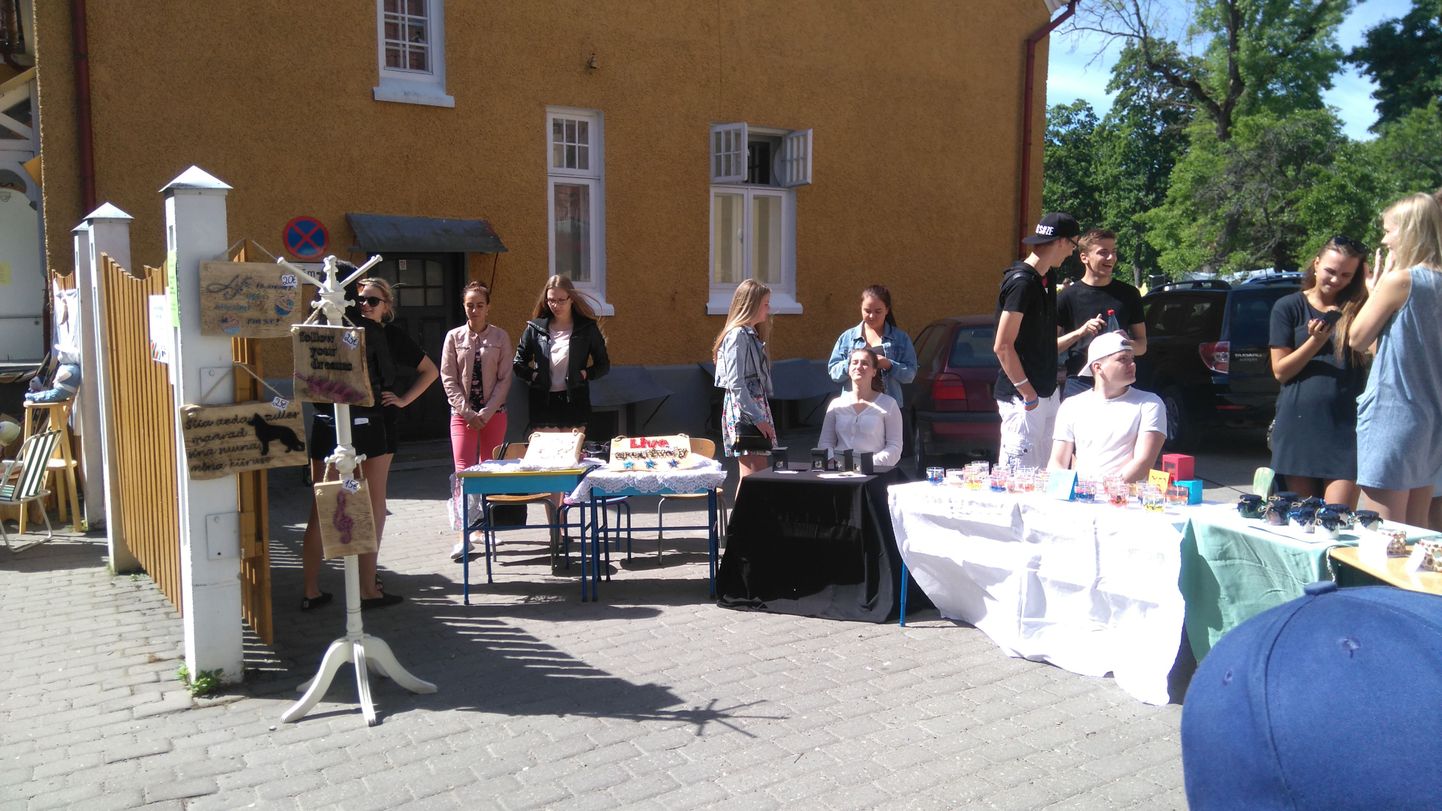 Noorteala Viljandi hansapäevadel 2016. aasta varasuvel.