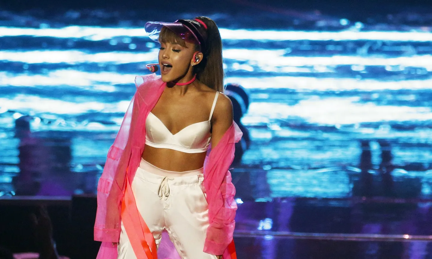 Ariana Grande.