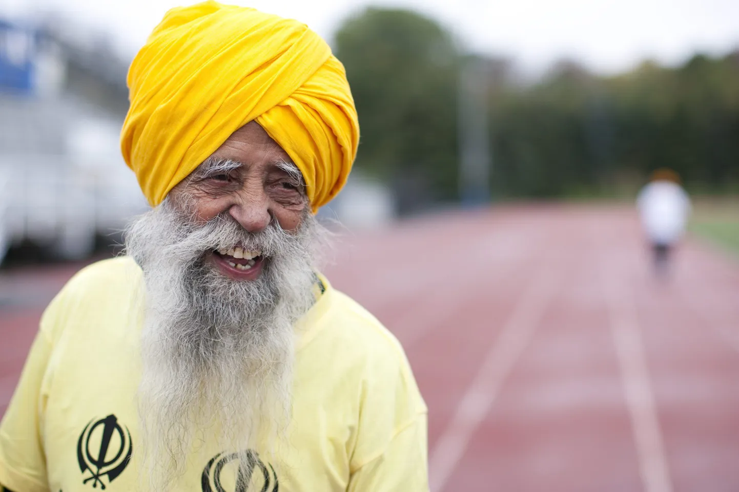 Õnnelik Fauja Singh finišis