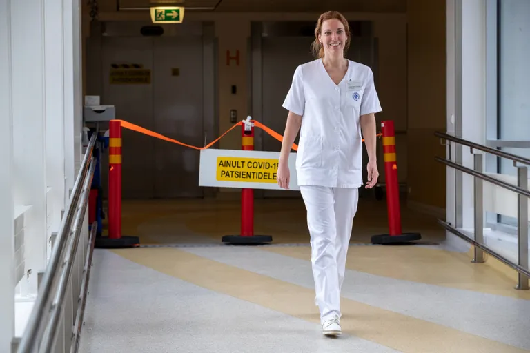 Doktor Pilleriin Soodla ise vaktsineeritud veel ei ole. «Soovisime suurele hulgale personalile teavitus- ja selgitustöö kõigepealt ära teha ja siis ühiselt järgmisel nädalal vaktsineerima minna,» ütles ta.