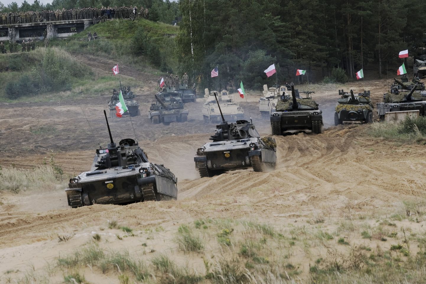 NATO väed Lätis.