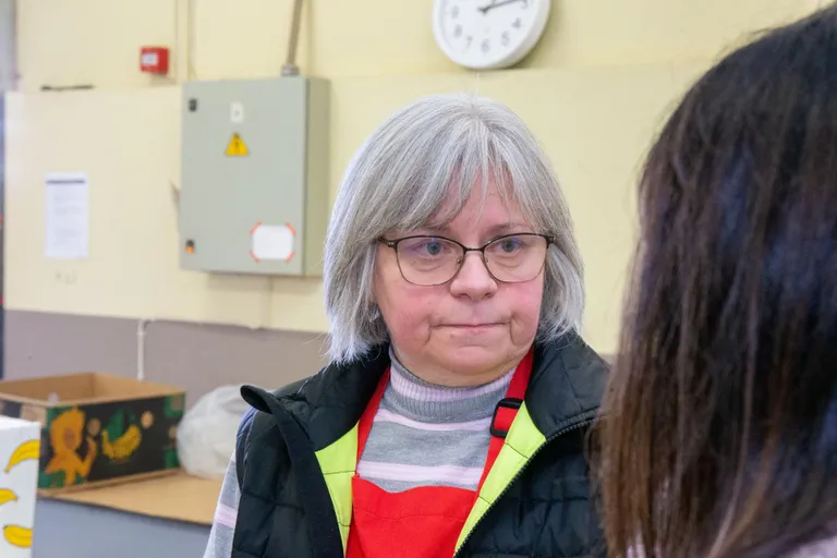 Tartu toidupanga koordinaatorile Eve Leppikule ta töö sobib, ta on varem pidanud kauplusejuhataja ametit.