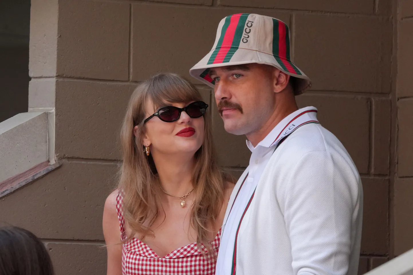 Taylor Swift ja Travis Kelce.