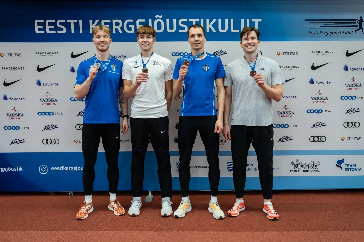 Eesti neli kõige paremat kõrgushüppajat: hõbedamees Markus Anvelt (vasakult), meistriks tulnud Kristen Robin Mast ning pronksi saanud Deniss Tšernobajev ja Henri Loose.