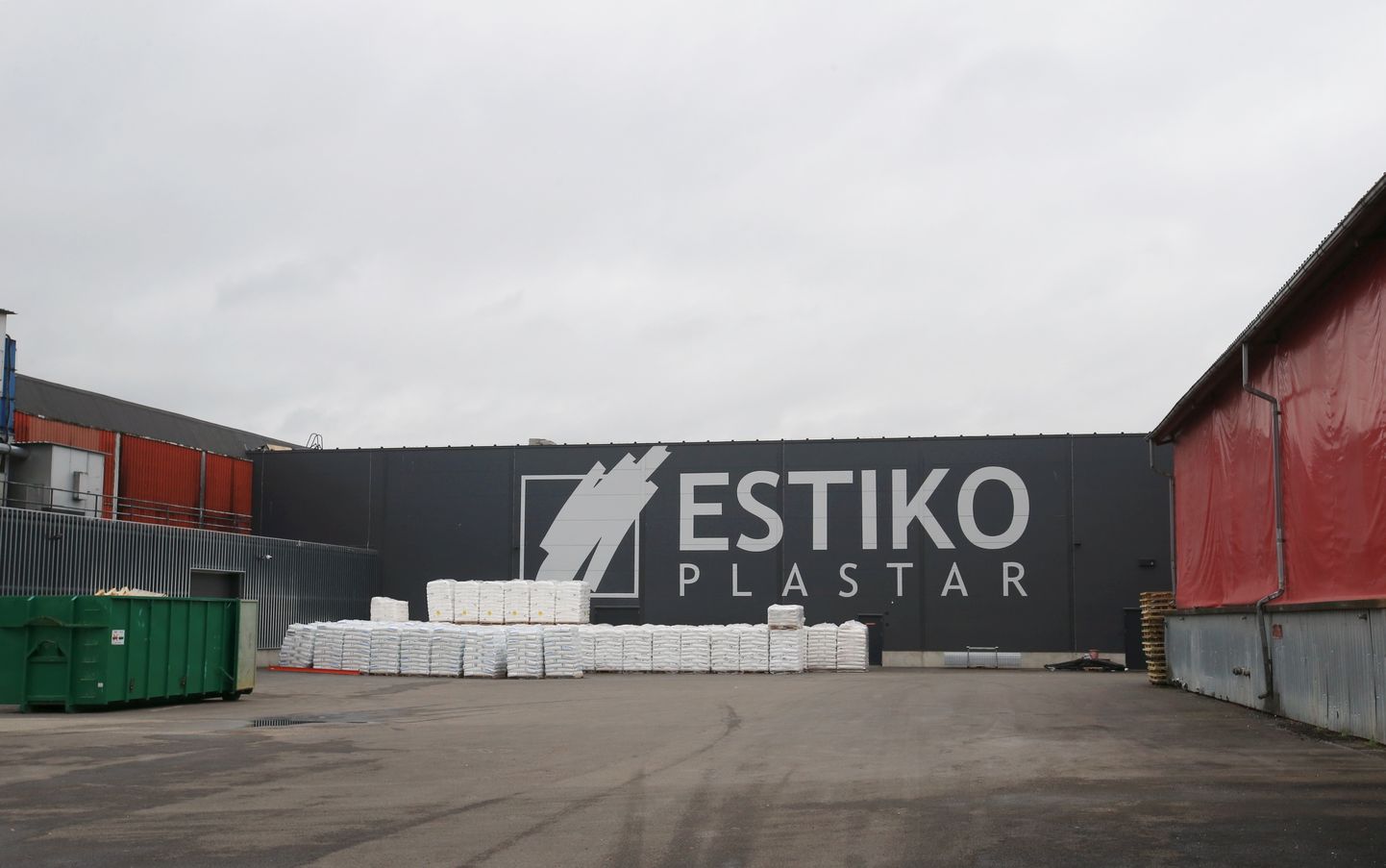 Estiko Grupi Estiko-Plastar tootmishoone Tartus.