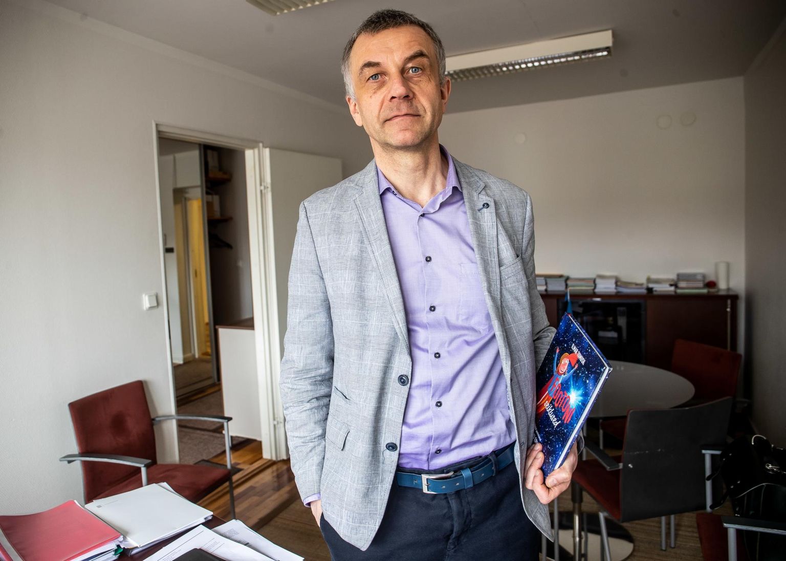 Kõige suurema laenutushüvitise sai lastekirjanik Ilmar Tomusk (2500 eurot)