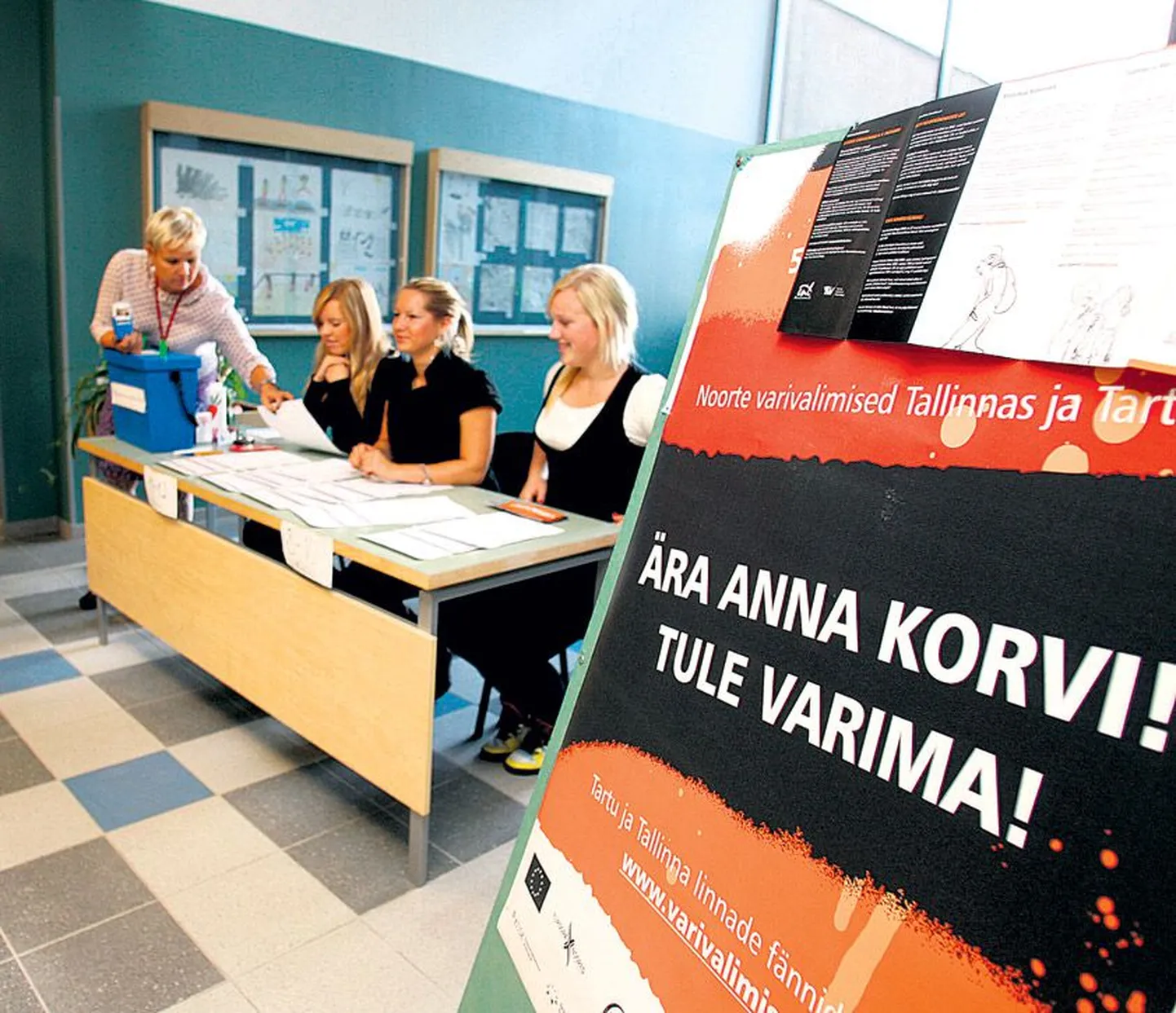 Eesti suurim kool Kivilinna gümnaasium lõi ka varivalimistel massiga: hääletamas käis neil umbes 300 noort.