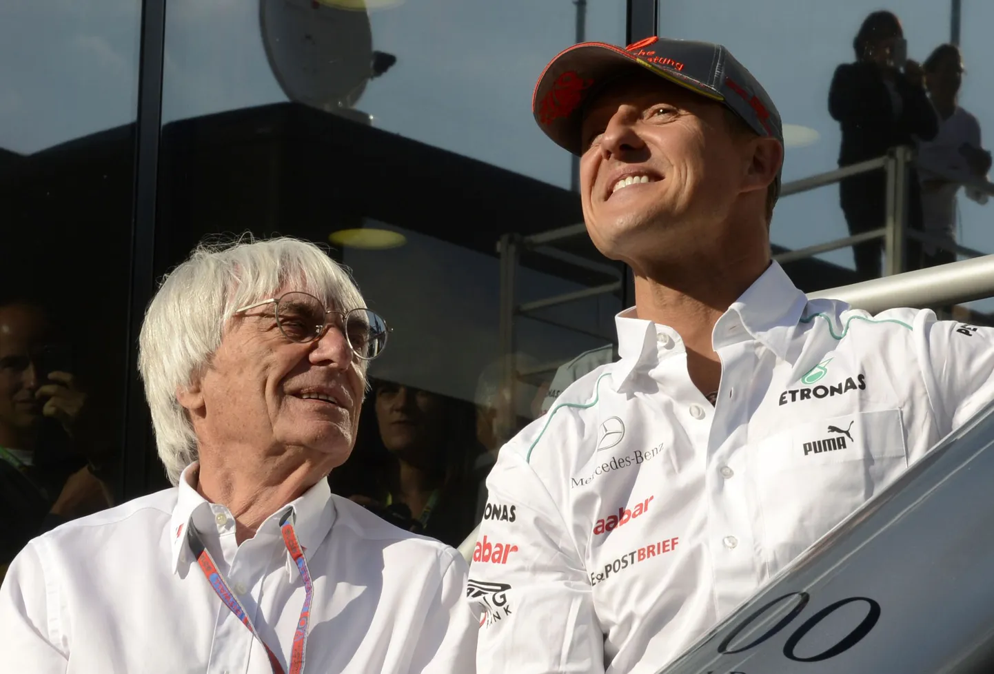 Michael Schumacher ja Bernie Ecclestone.