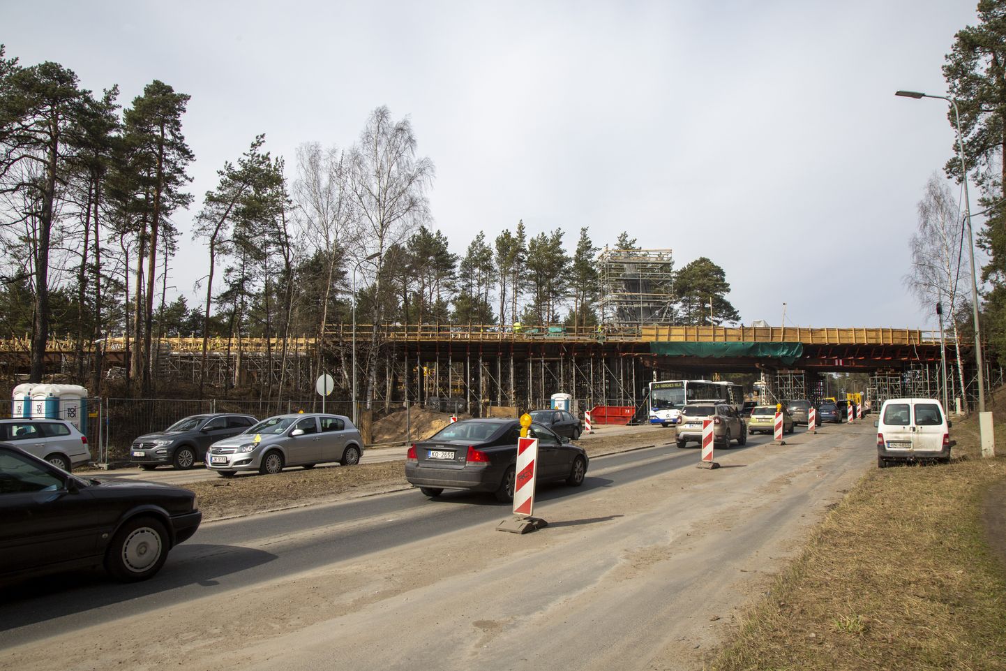 Satiksmes pārvada pār dzelzceļa sliežu ceļiem ''Rīga-Skulte'' ar pieslēgumiem pie Viestura prospekta un Tvaika ielas būvniecība