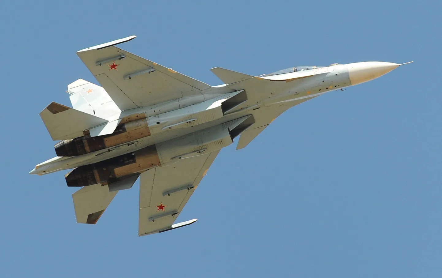 Su-30 hävitaja.