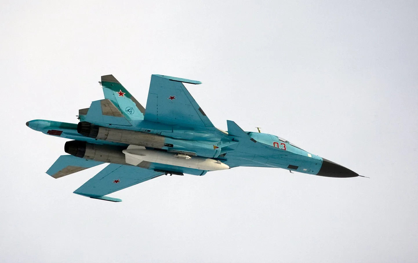 Pommitaja Su-34.
