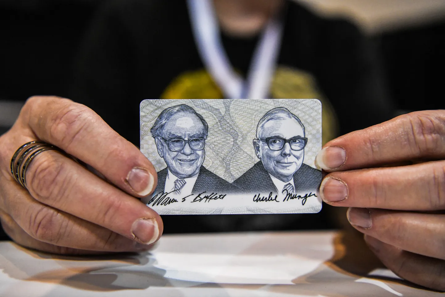 investeerimisgurud on jäädvustatud Berkshire Hathaway ettevõtete soodustuste kaardil