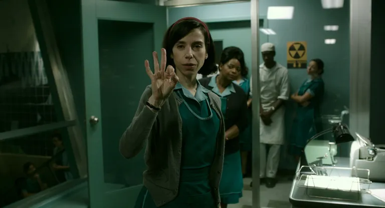 Sally Hawkins ja Octavia Spencer filmis «Vee puudutus»