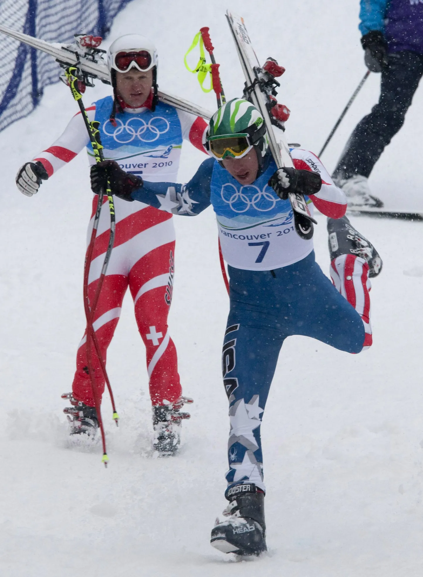 Bode Miller (paremal) ja Ambrosi Hoffmann kiirlaskumise treeningul.
