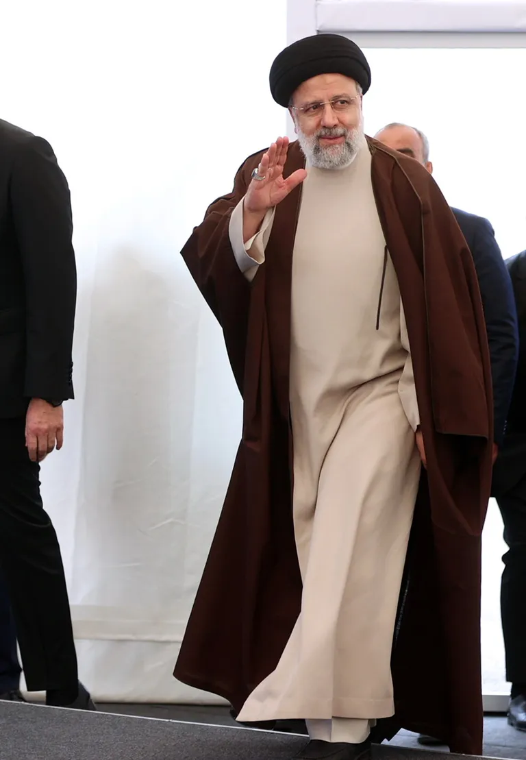 Iraani president Ebrahim Raisi hukkus kopteriõnnetuses.
