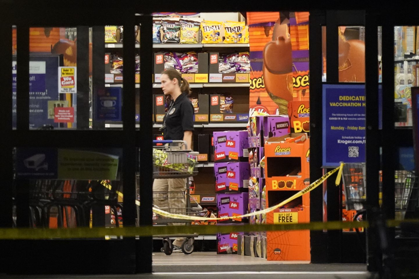 ASV Tenesijas štatā pie Memfisas notikusi apšaude lielveikalā.