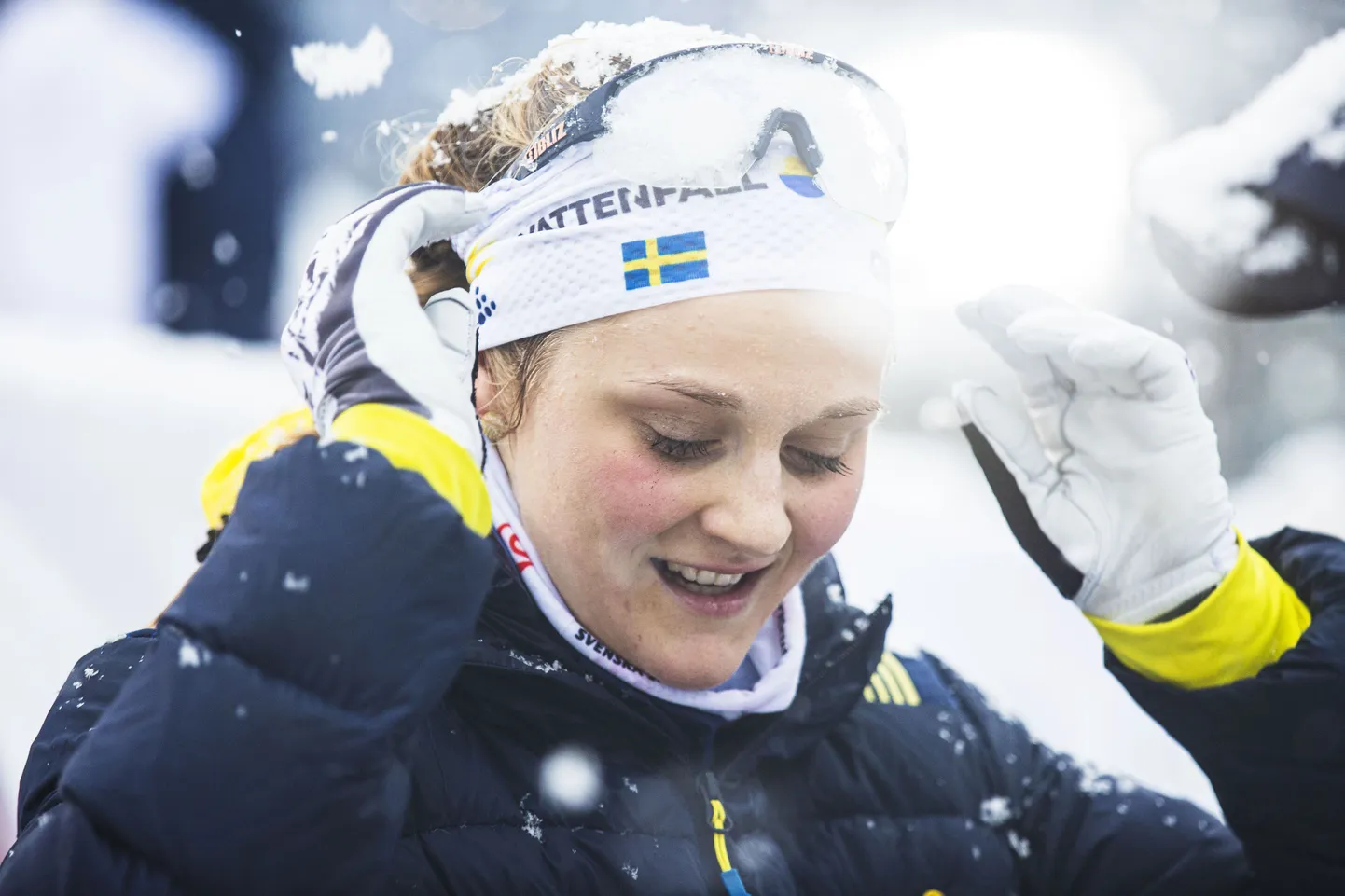 Rootsi murdmaasuusataja Stina Nilsson andis pühapäeval teada, et vahetab ala - edaspidi näeb teda võistlemas laskesuusatajana.