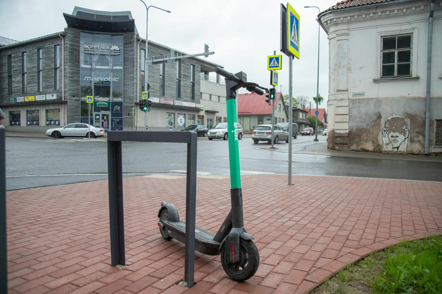 Paaril viimasel suvel Viljandis tavapärased Bolti rendirattad pole sel aastal linnapilti jõudnud. Politsei nendib, et liiklus on tänu sellele omajagu rahulikum.