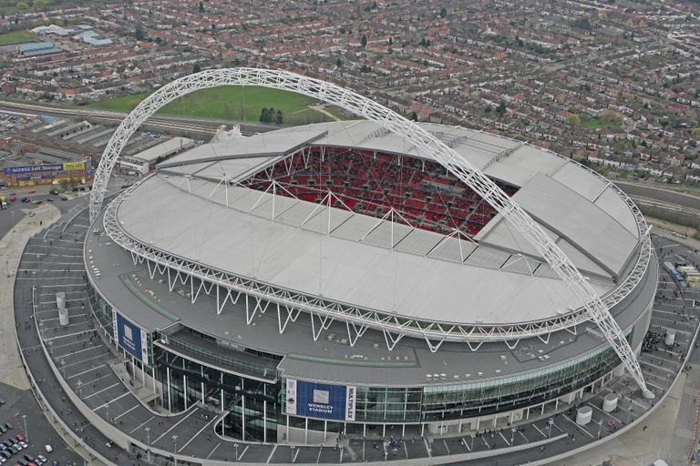 Uus Wembley staadion ehitati vana kohale ja valmis 2007. aastal.