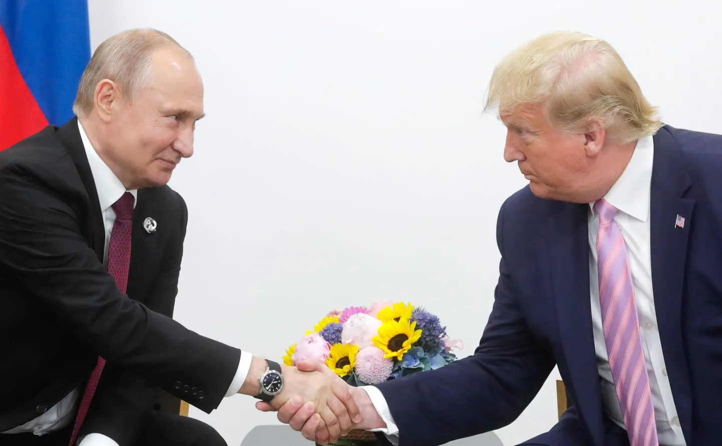 Venemaa president Vladimir Putin ja USA president Donald Trump kätlesid 28. juunil 2019 Jaapanis Osakas G-20 riikide tippkohtumisel