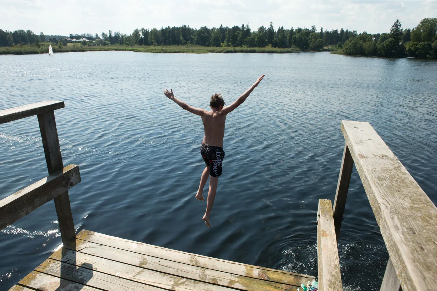 Neljapäevaks lubatakse pisut soojemat ilma.