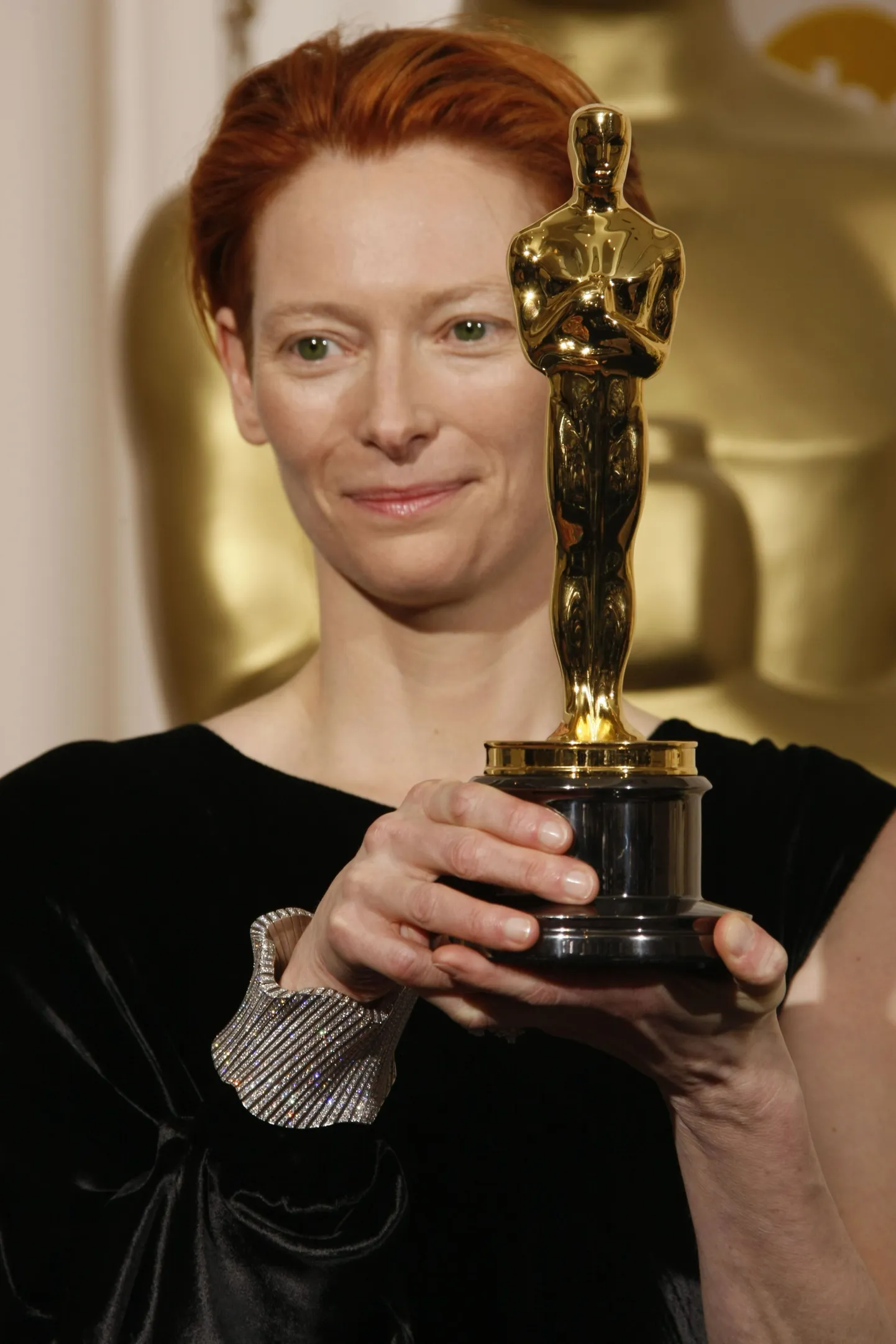Naiskõrvalosatäitja Oscari võitnud  Tilda Swinton