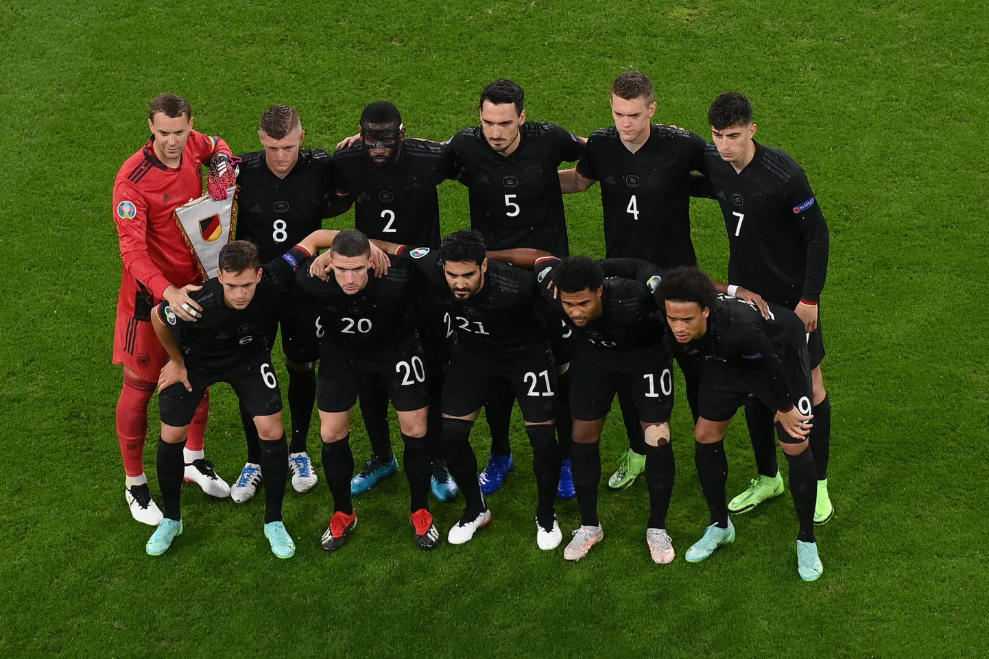 Germany's players pose for the team photo prior to the UEFA EURO 2020 Group F football match between Germany and Hungary at the Allianz Arena in Munich on June 23, 2021. (Photo by Matthias Hangst / POOL / AFP)