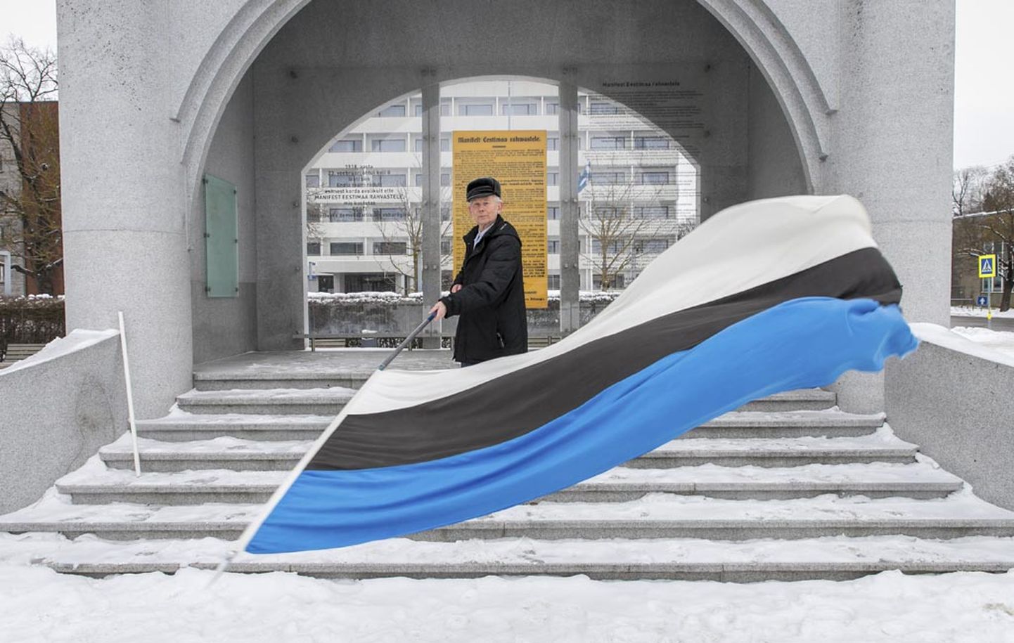 Ajahambast puretud Eesti lipp on Valdeko Seile hinnaline mälestus kunagisest kodust ja vanematest.