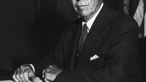 TÄNA AJALOOS ⟩ Jõustus Marshalli plaan