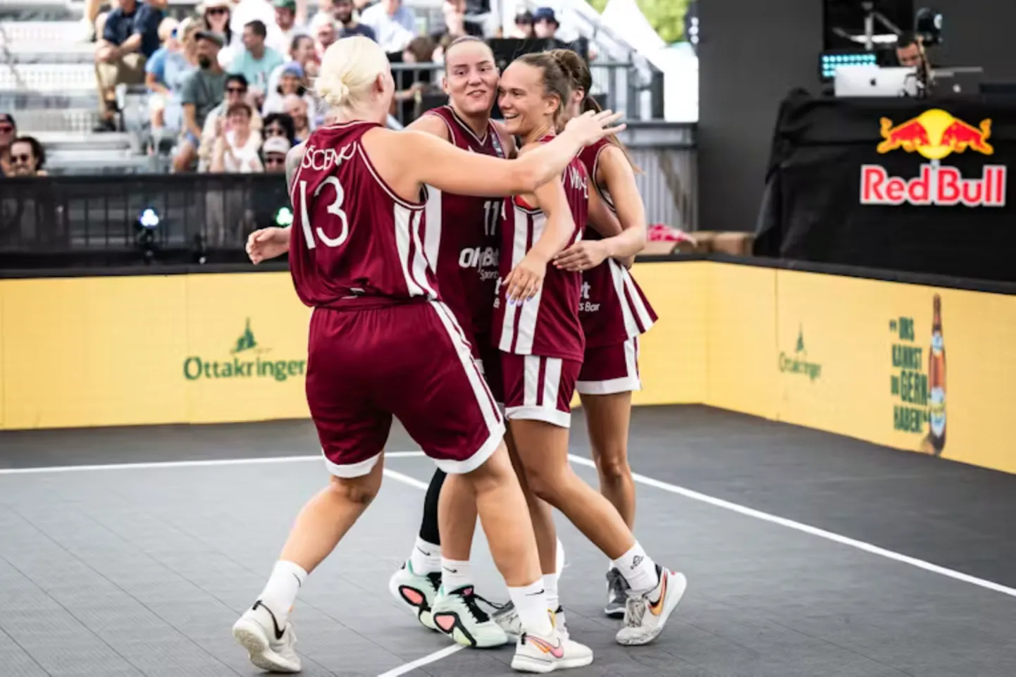 Latvijas 3x3 basketbolistes (Marta Leimane, Paula Mauriņa, Marta Miščenko un Ketija Vihmane)