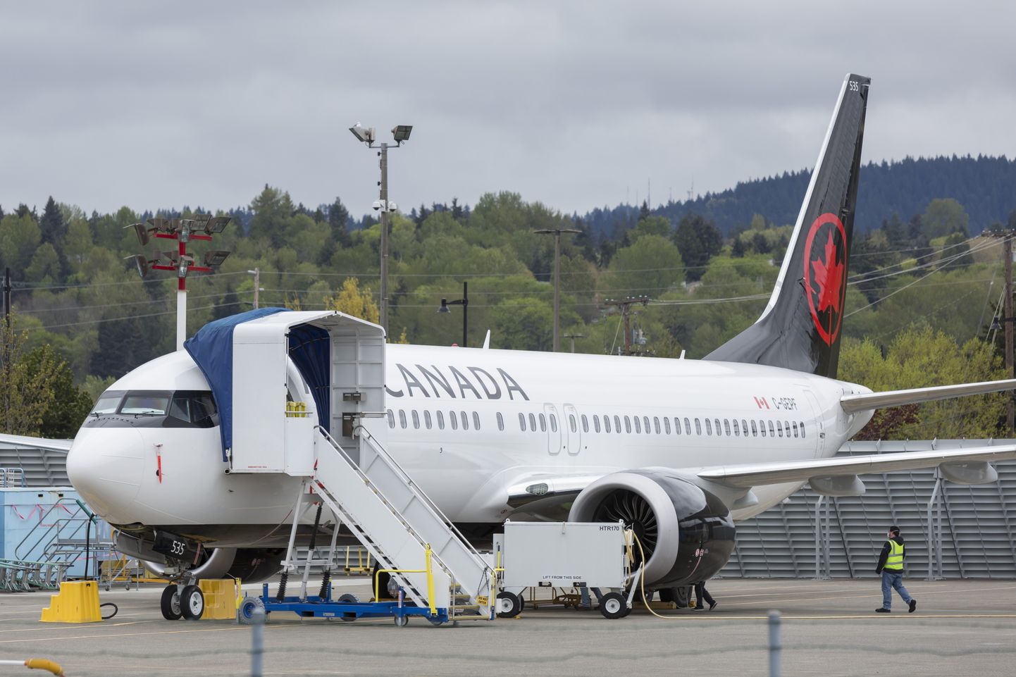 Aprill 2020, Washington, USA. Töötajad töötamas 737 MAX lennuki kallal Washingtonis asuvas Rentoni tehases.