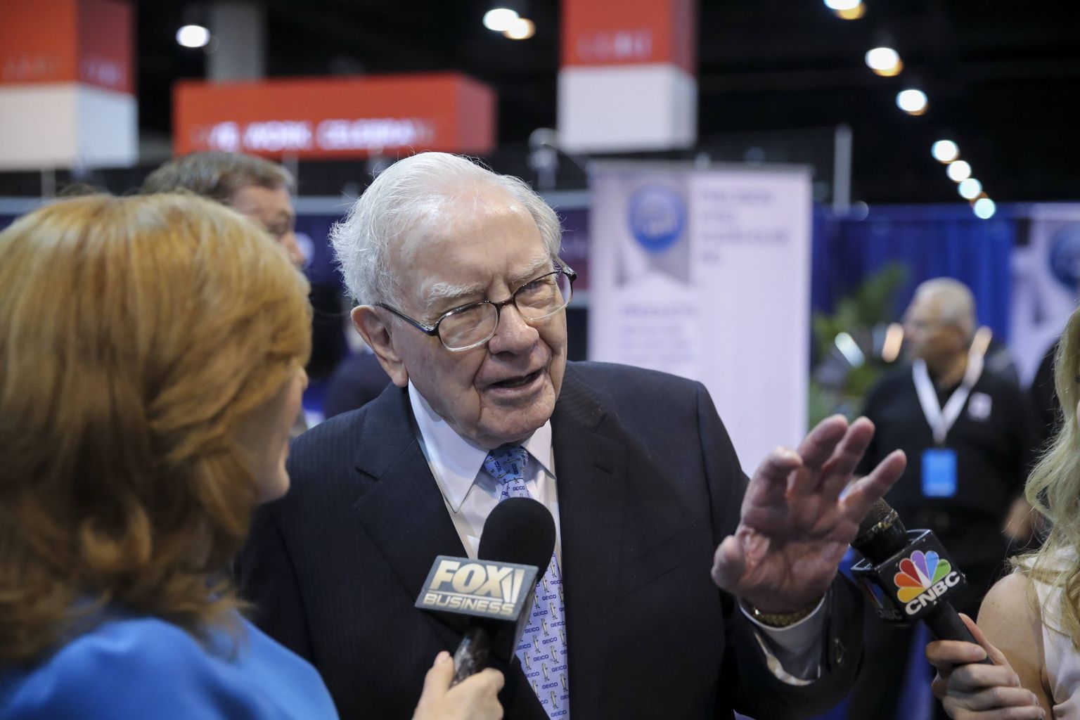 Miljardär Warren Buffett oskab odavalt elada