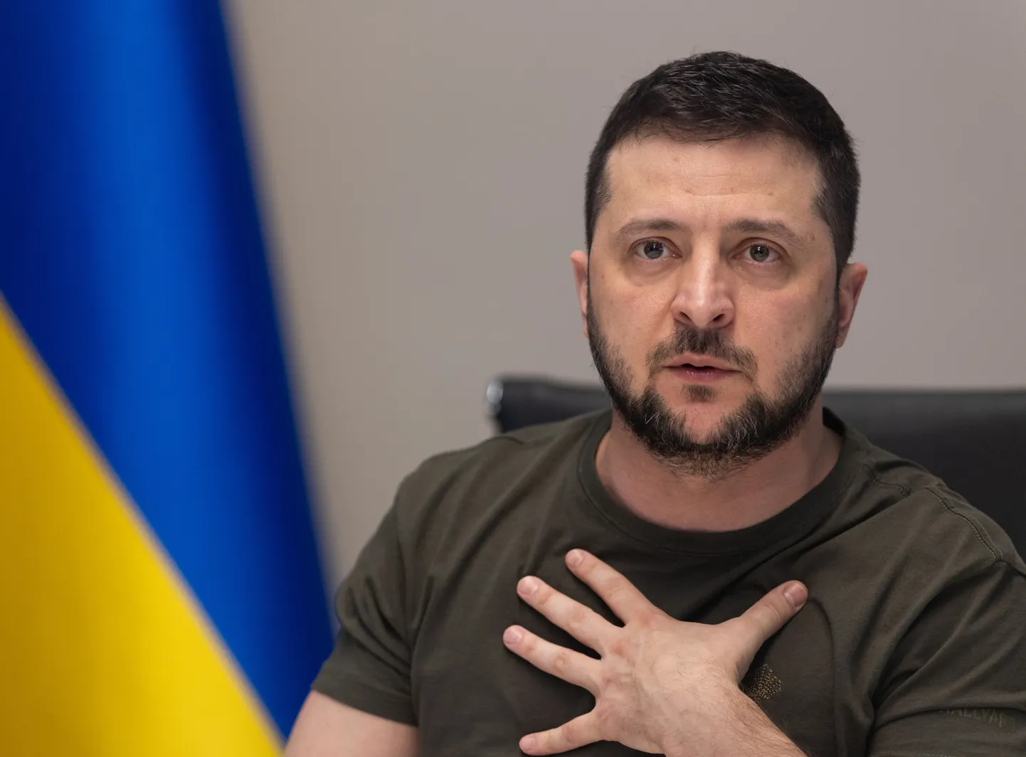 Ukraina president Volodõmõr Zelenskõi andis 27. märtsil video teel intervjuu Venemaa ajakirjanikele