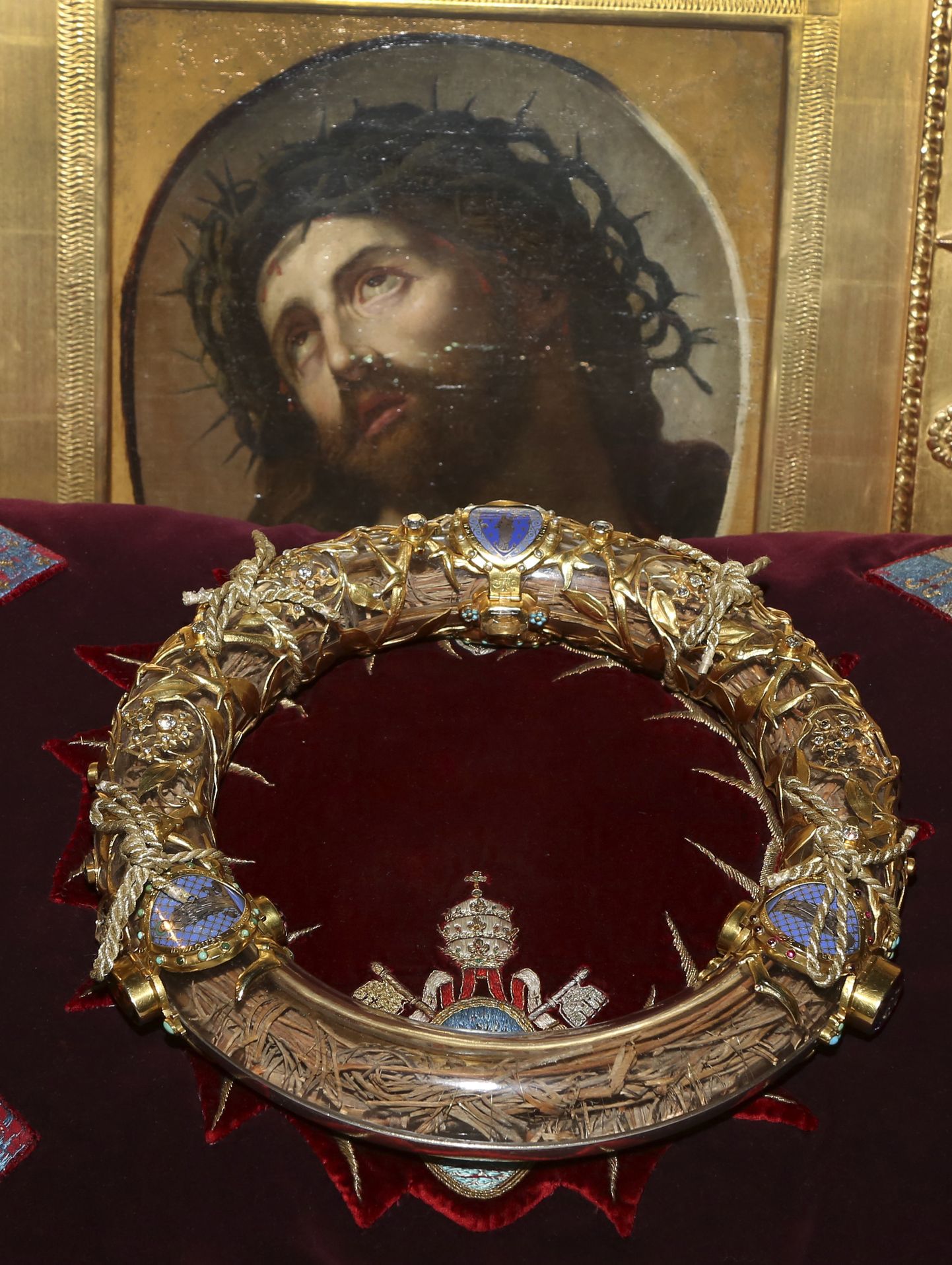 Notre-Dame'i üks kuulsamaid aardeid on Jeesuse okaskroon