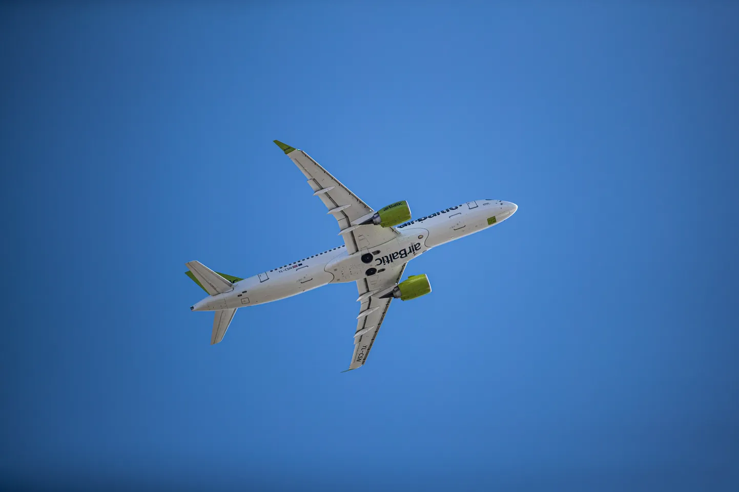 Самолет AirBaltic. Фото иллюстративное.