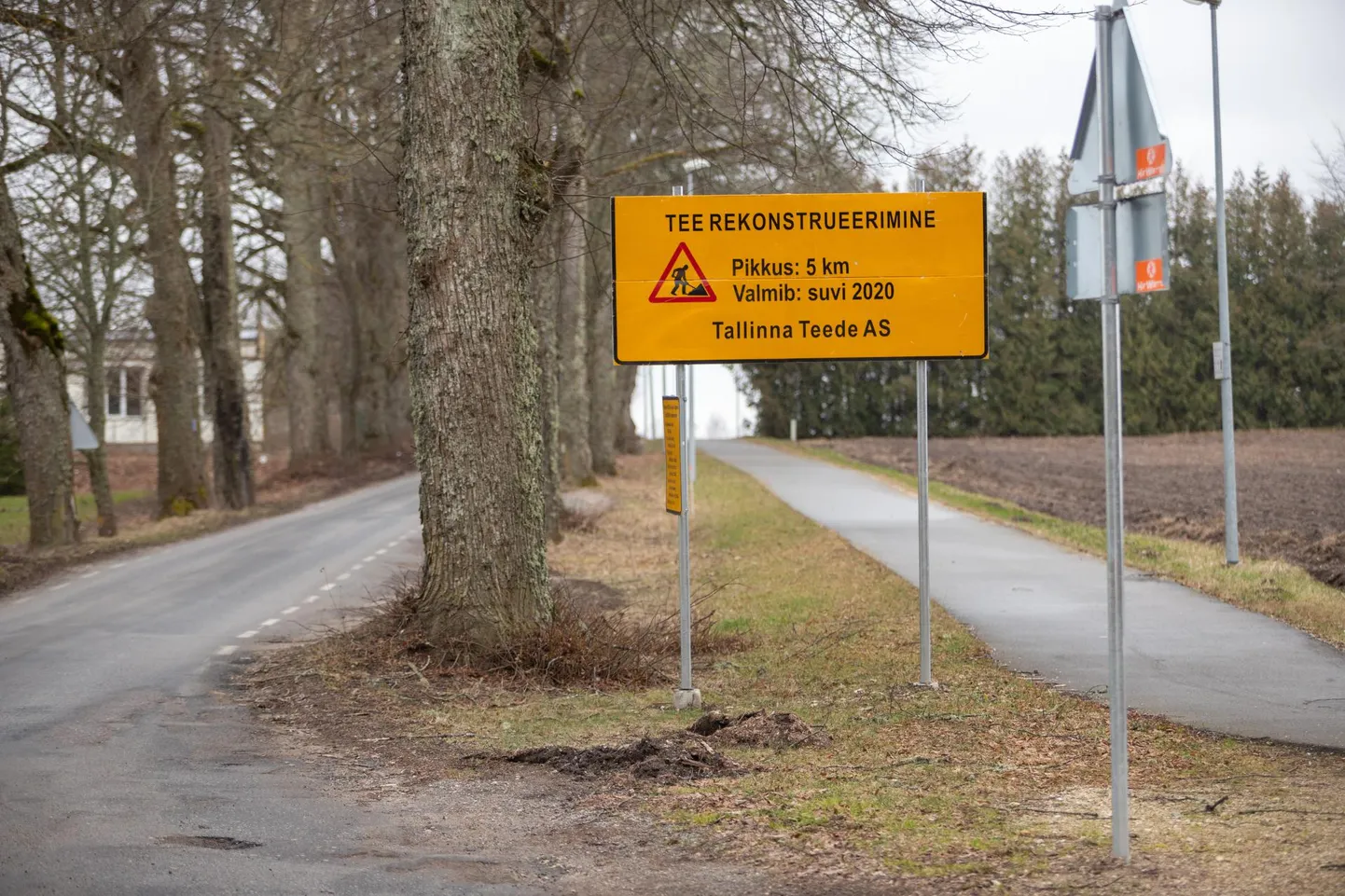 Suve lõpuks saab ülikehvaks muutunud teest uus ja moodne.