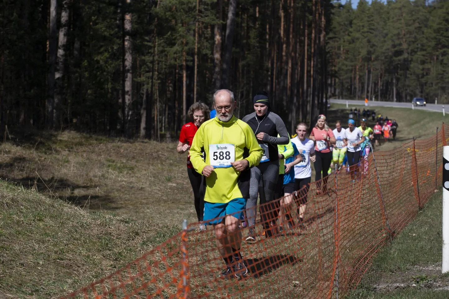 Jooksjate ohutuse tagamiseks alandatakse paaril kilomeetril Rannametsa kandis sõidukiirust.